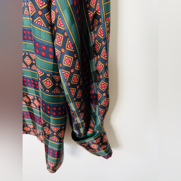 Beautiful Vintage 100% Silk Multicolor Stripe Paisley Floral Print Top Size 8 - Picture 13 of 13